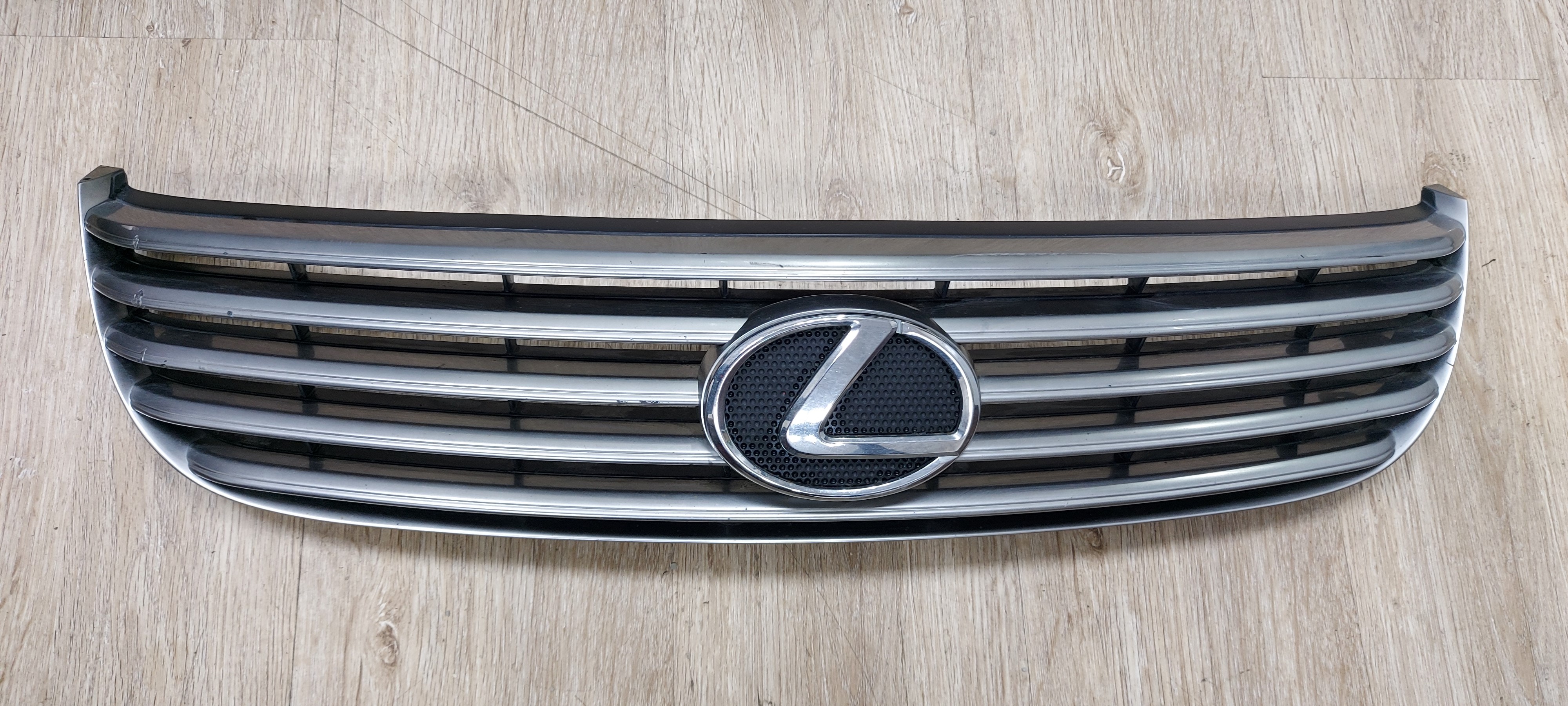 02-05 LEXUS SC430 FRONT GRILLE GRILL W/ LOGO / #U205