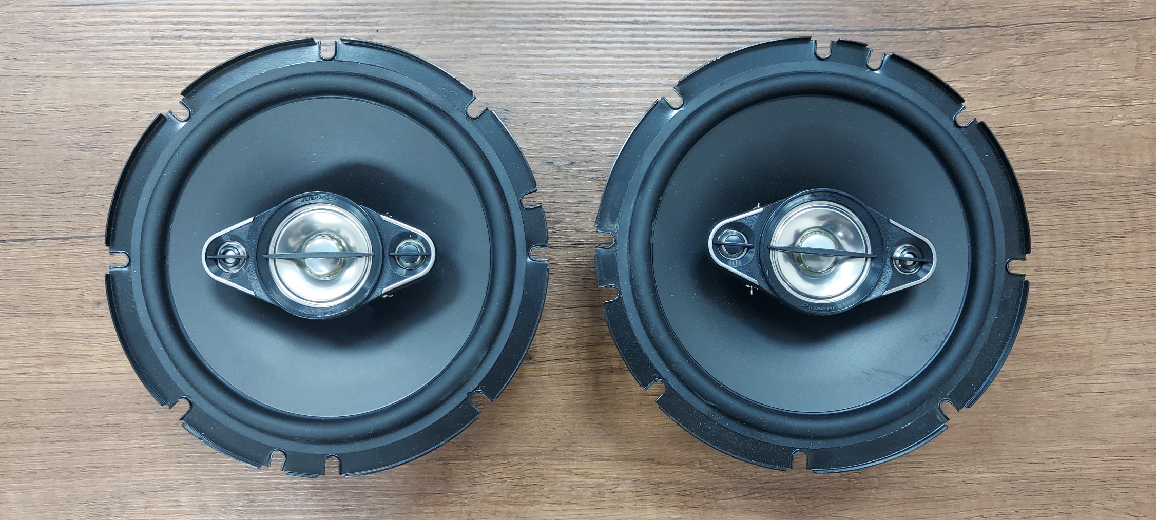 2 x PIONEER 350w 80W RMS 4 OHM SPEAKERS ( PAIR ) - #U704