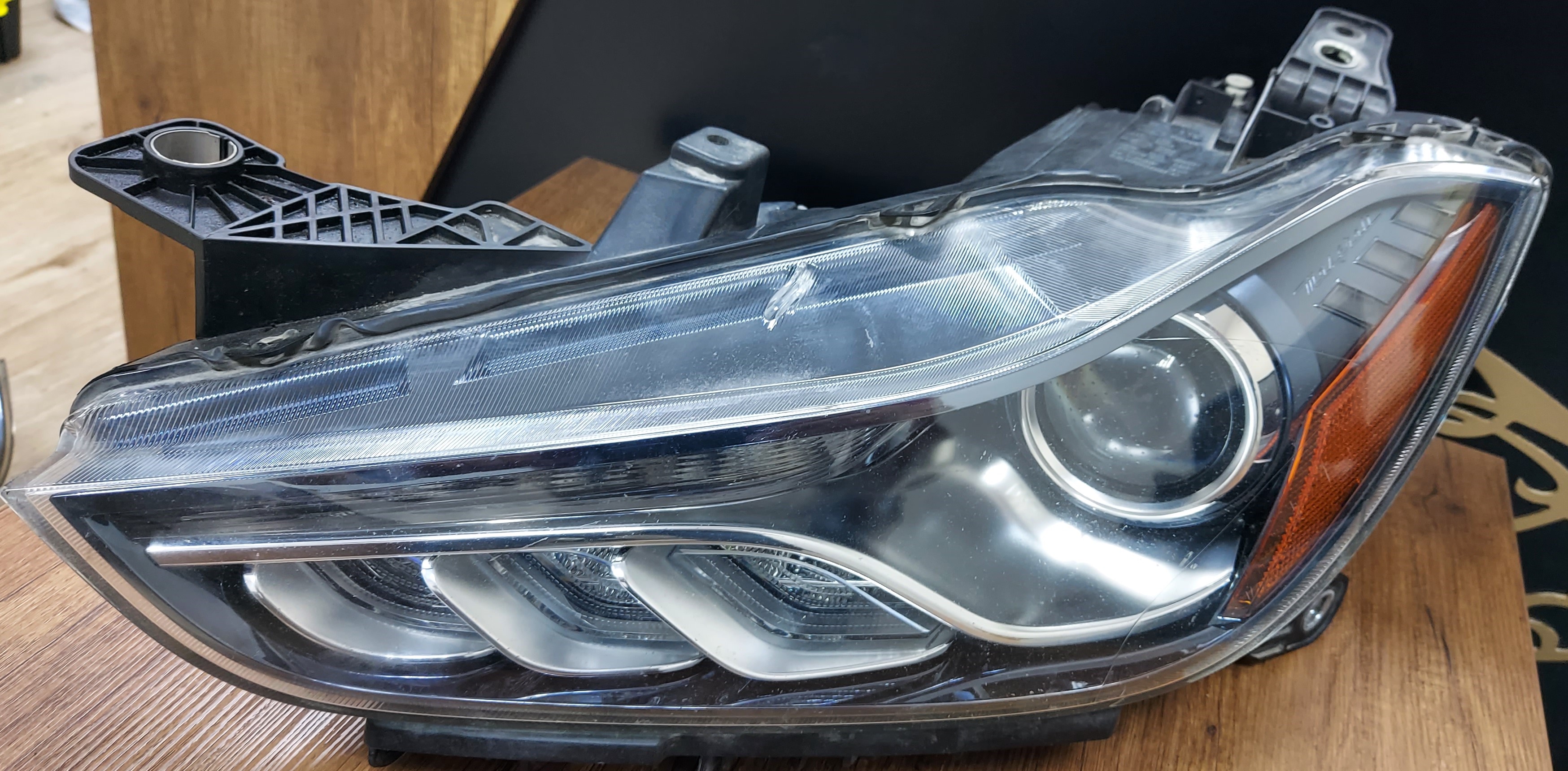 Maserati Ghibli Left Side Headlight 2014+ / #B001