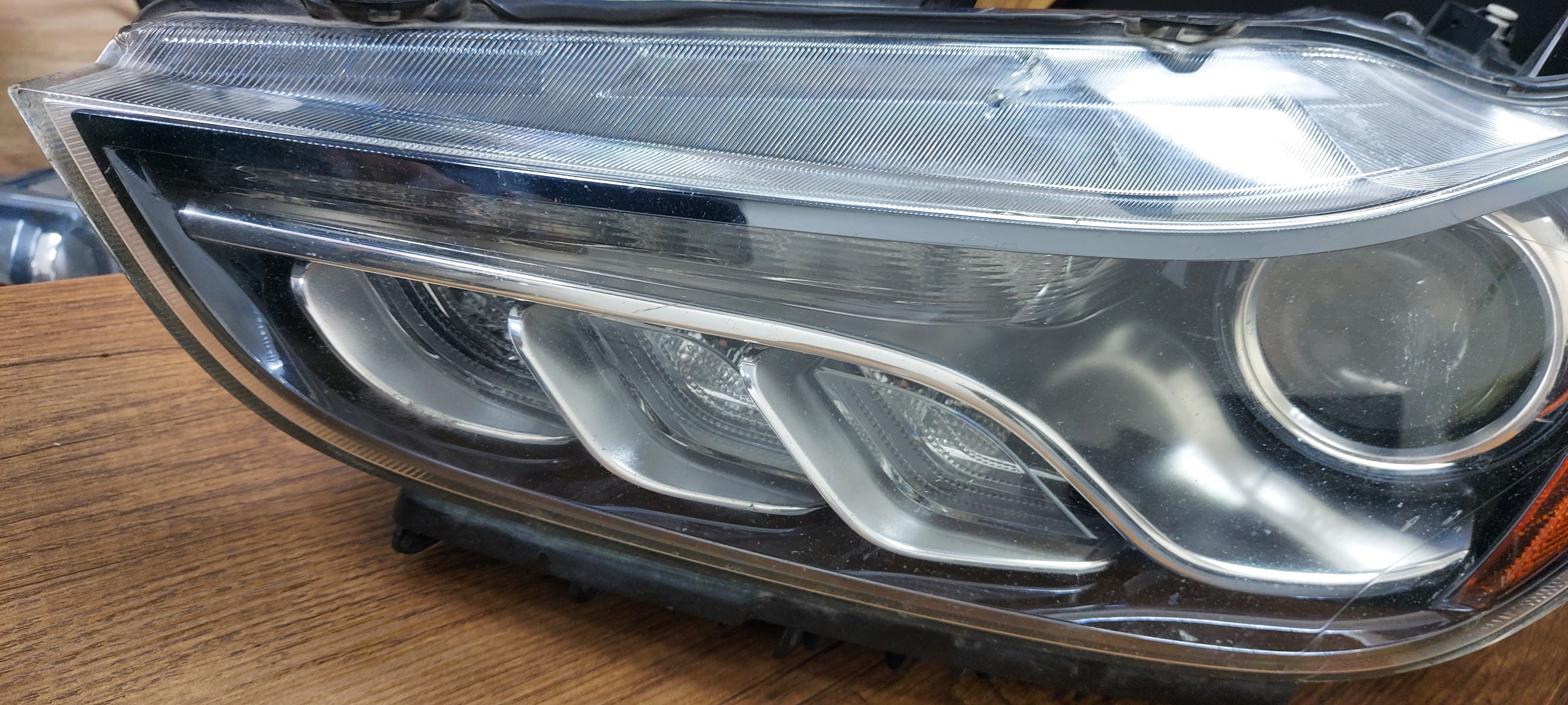 Maserati Ghibli Left Side Headlight 2014+ / #B001